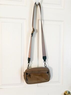 Lululemon Taupe Belt Bag with Adjustable Strap